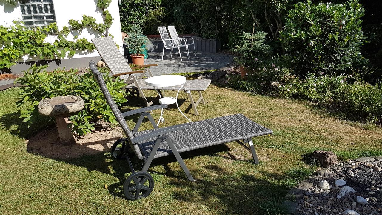 Haus Sonnenschein Lägenhet Wiltingen Exteriör bild